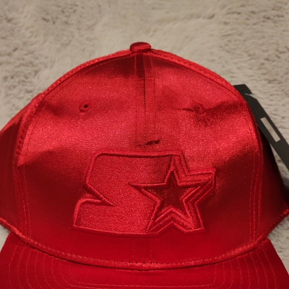 Starter Cliff Out Satin Snapback Hat Red 6C3G0099 NTW OSFM Retro Embroidered 90s - Picture 2 of 7